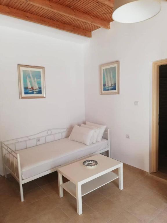 Sifis Bed & Breakfast Loutro Exterior foto