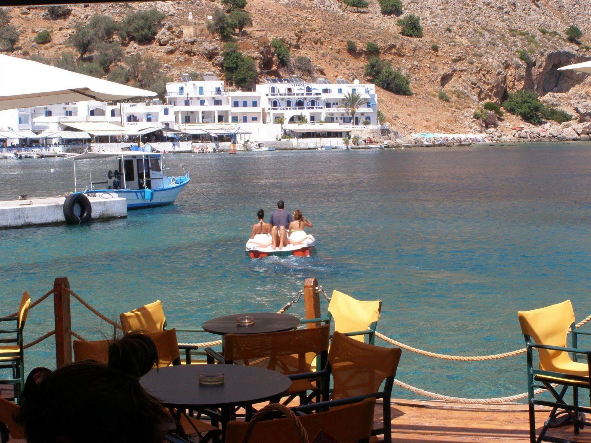 Sifis Bed & Breakfast Loutro Exterior foto